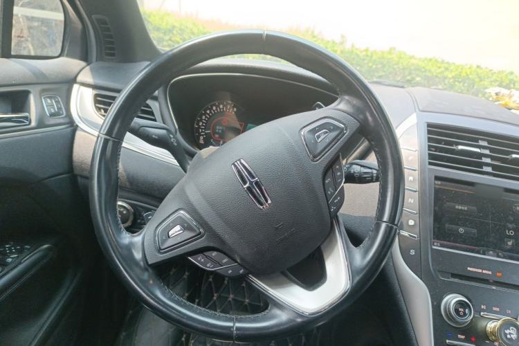 Used Lincoln MKZ 2016 2.0T Premium Edition Steering Wheel