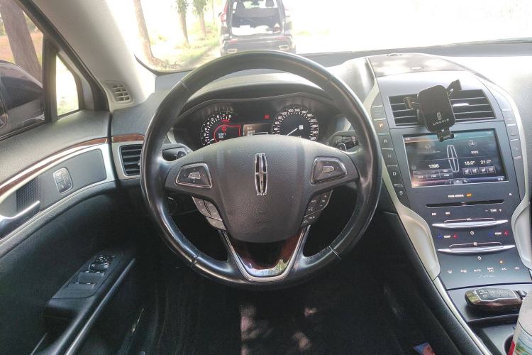 Used Lincoln MKZ 2016 2.0T Luxury Edition Steering Wheel
