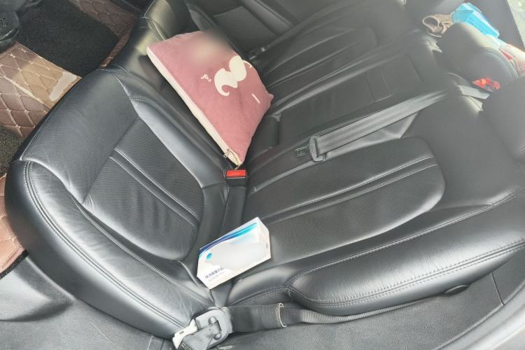 Used Lincoln MKZ 2016 2.0T Luxury Edition Left Rear Seat