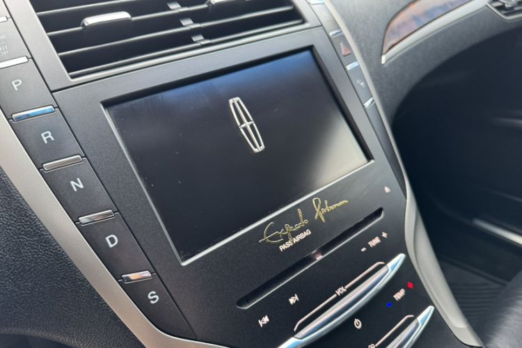 Used Lincoln MKZ 2016 2.0T Luxury Edition Interior 3