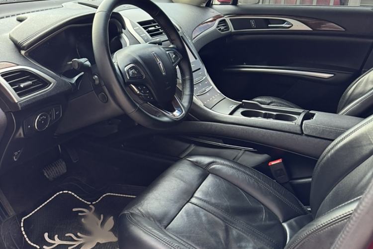 Used Lincoln MKZ 2016 2.0T Luxury Edition Interior 4