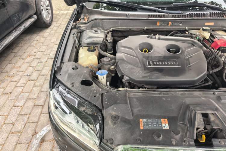 Used Lincoln MKZ 2016 2.0T Luxury Edition Engine Bay Right