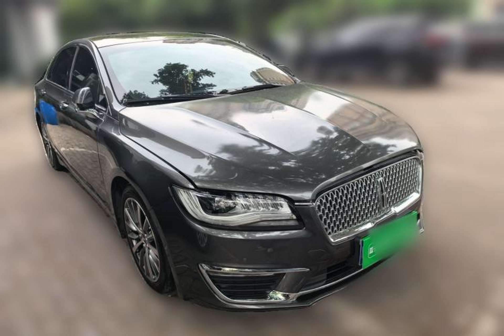 Used Lincoln MKZ 2016 2.0T Luxury Edition Front Right 45 Deg