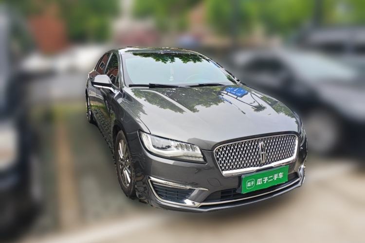 Used Lincoln MKZ 2016 2.0T Premium Edition Front Right 45 Deg