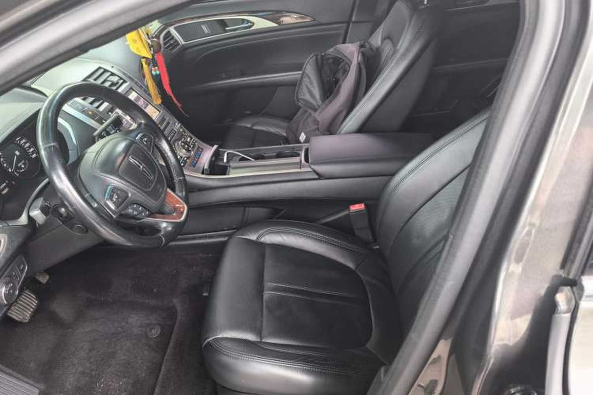 Used Lincoln MKZ 2016 2.0T Luxury Edition Left Front Seat