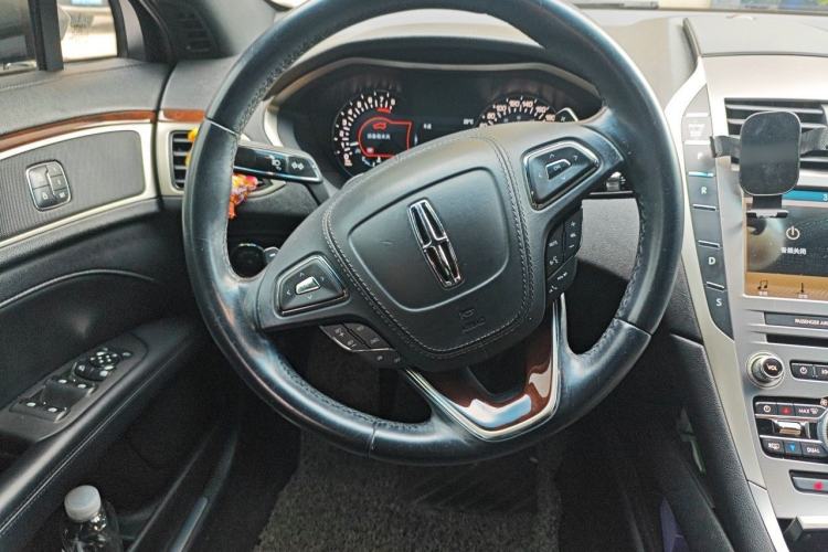 Used Lincoln MKZ 2016 2.0T Premium Edition Steering Wheel