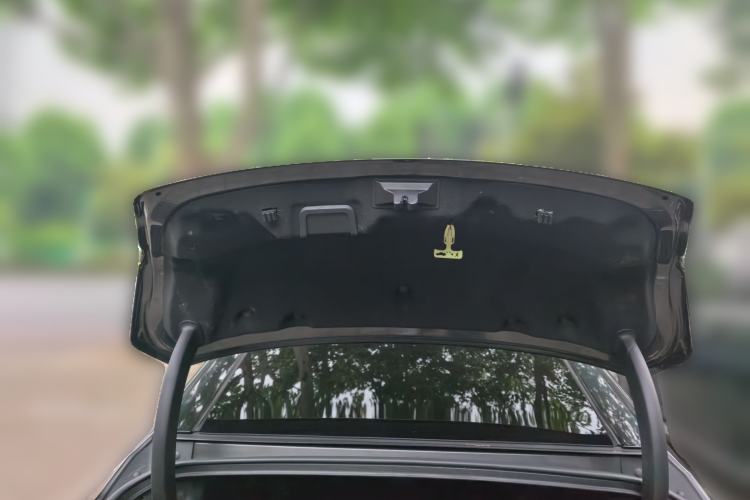 Used Lincoln MKZ 2016 2.0T Luxury Edition Trunk