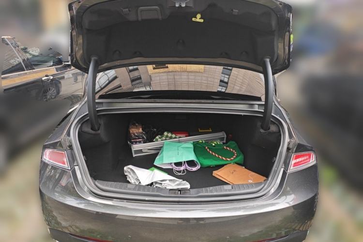Used Lincoln MKZ 2016 2.0T Premium Edition Trunk