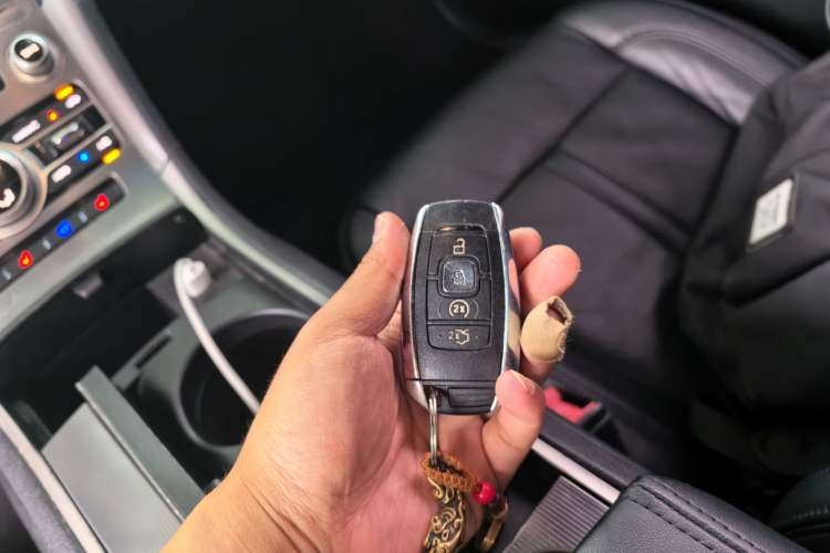 Used Lincoln MKZ 2016 2.0T Luxury Edition Vehicle Key