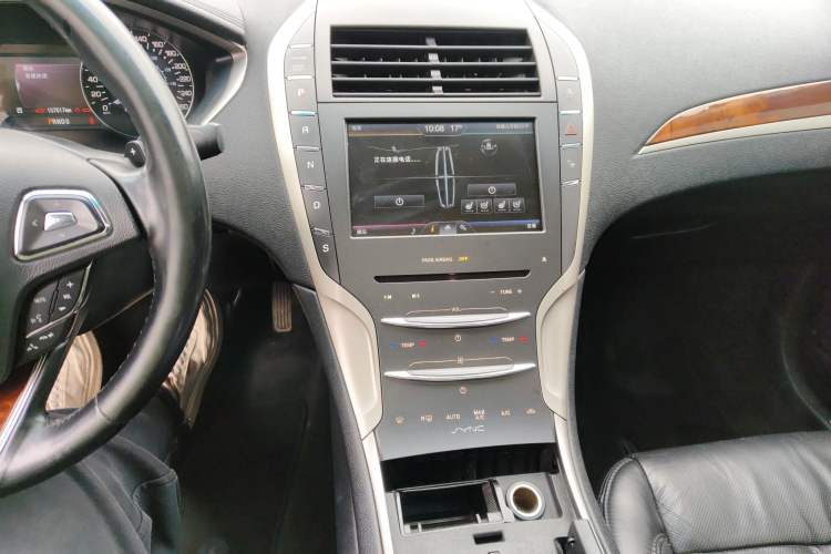 Used Lincoln MKZ 2016 2.0T Luxury Edition Audio And AC Panel