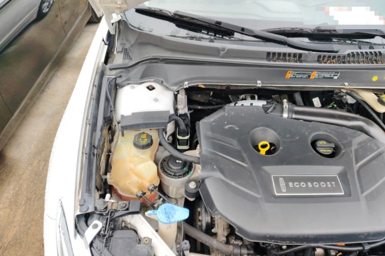 Used Lincoln MKZ 2016 2.0T Luxury Edition Engine Bay Right