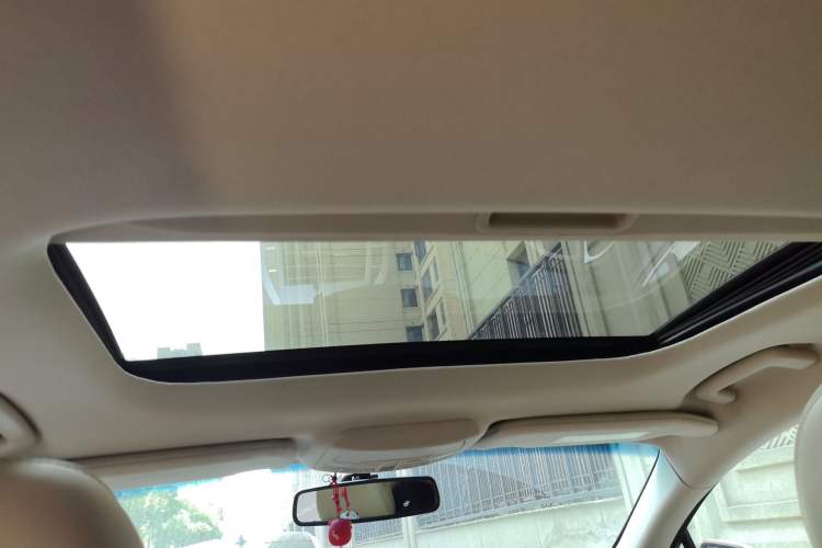 Used Lincoln MKZ  Headliner