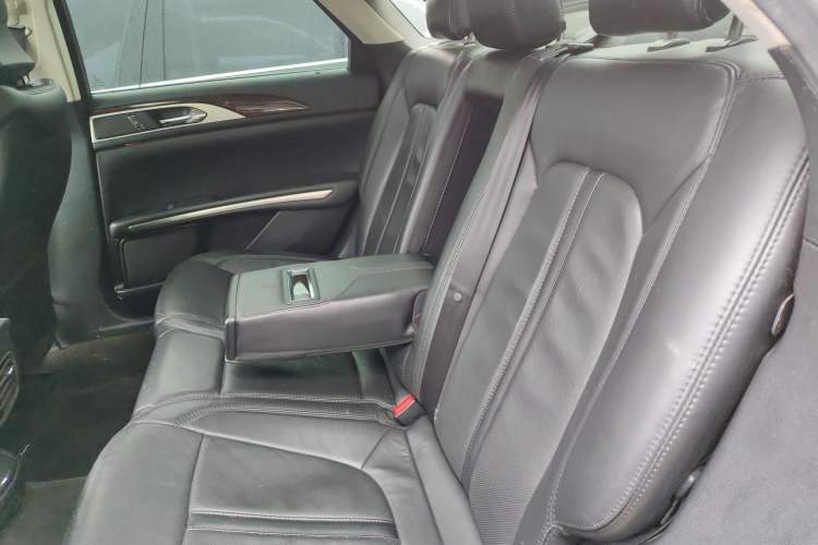 Used Lincoln MKZ 2016 2.0T Luxury Edition Left Rear Seat