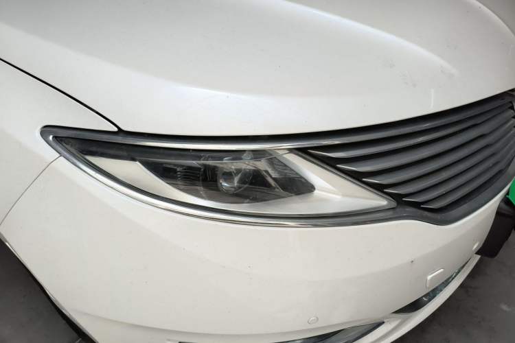 Used Lincoln MKZ 2016 2.0T Prestige Edition Right Front Headlight