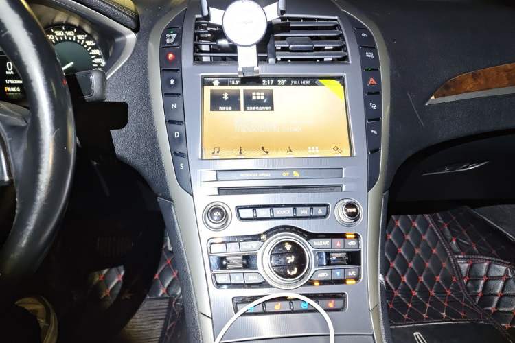 Used Lincoln MKZ 2017 2.0T Luxury Edition Audio And AC Panel