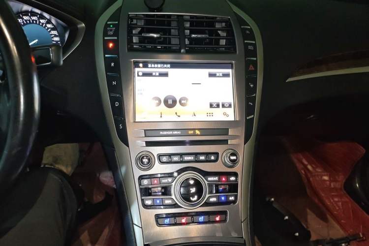 Used Lincoln MKZ 2017 2.0T Luxury Edition Audio And AC Panel