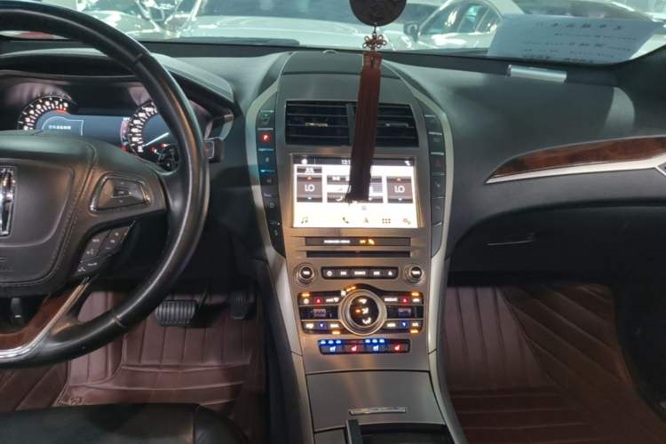 Used Lincoln MKZ 2017 2.0T Luxury Edition Audio And AC Panel
