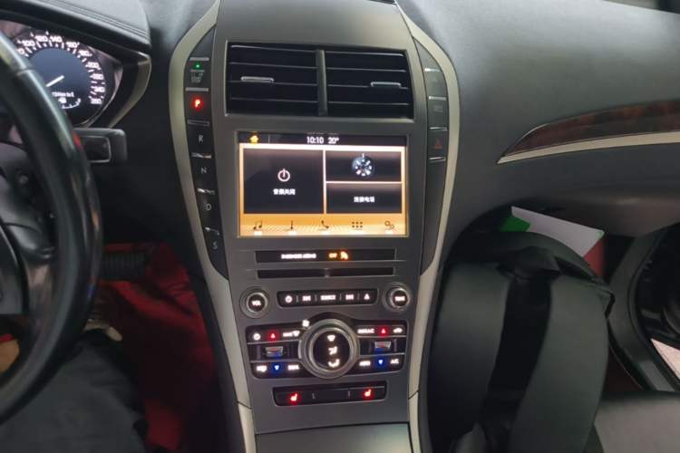 Used Lincoln MKZ 2017 2.0T Luxury Edition Audio And AC Panel