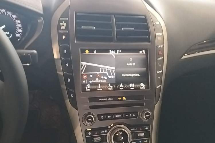 Used Lincoln MKZ 2017 2.0T Luxury Edition Audio And AC Panel