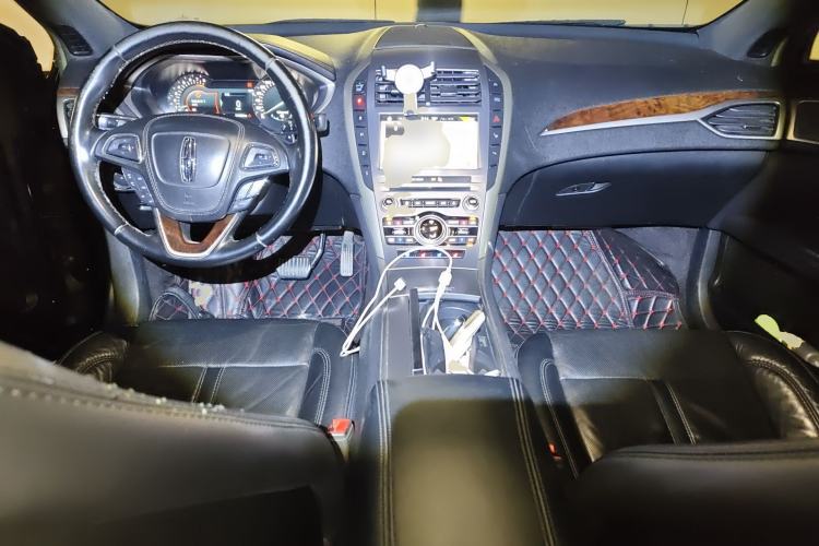 Used Lincoln MKZ 2017 2.0T Luxury Edition Center Console