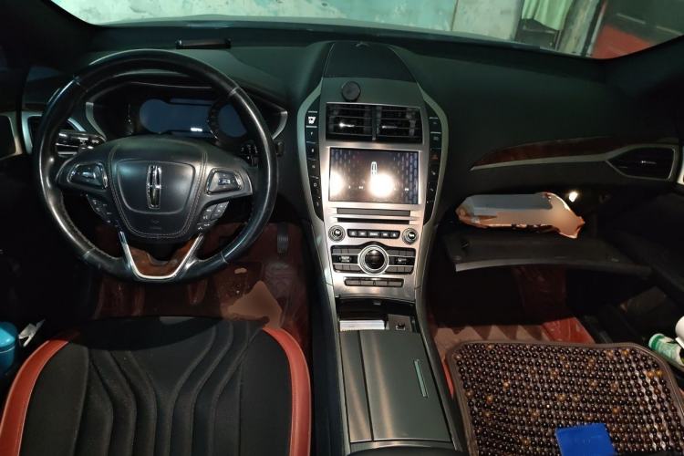 Used Lincoln MKZ 2017 2.0T Luxury Edition Center Console