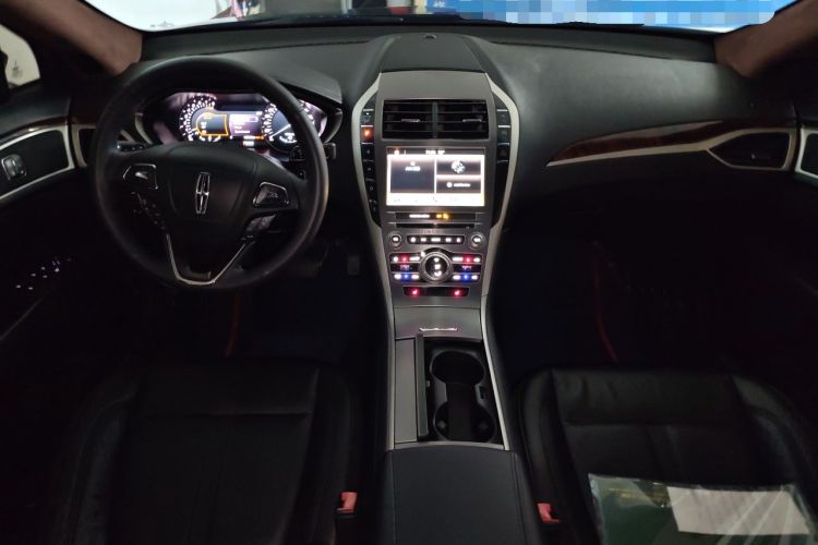 Used Lincoln MKZ 2017 2.0T Luxury Edition Center Console