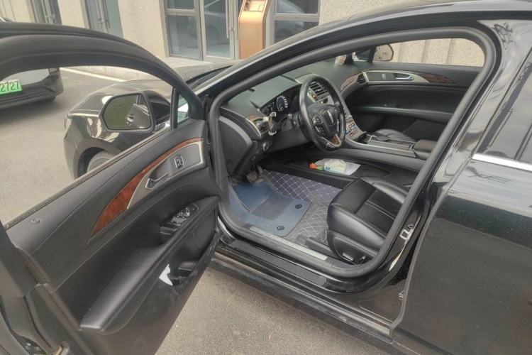 Used Lincoln MKZ 2017 2.0T Luxury Edition Driver Seat