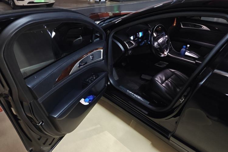 Used Lincoln MKZ 2017 2.0H Hybrid Luxury Edition Driver Seat