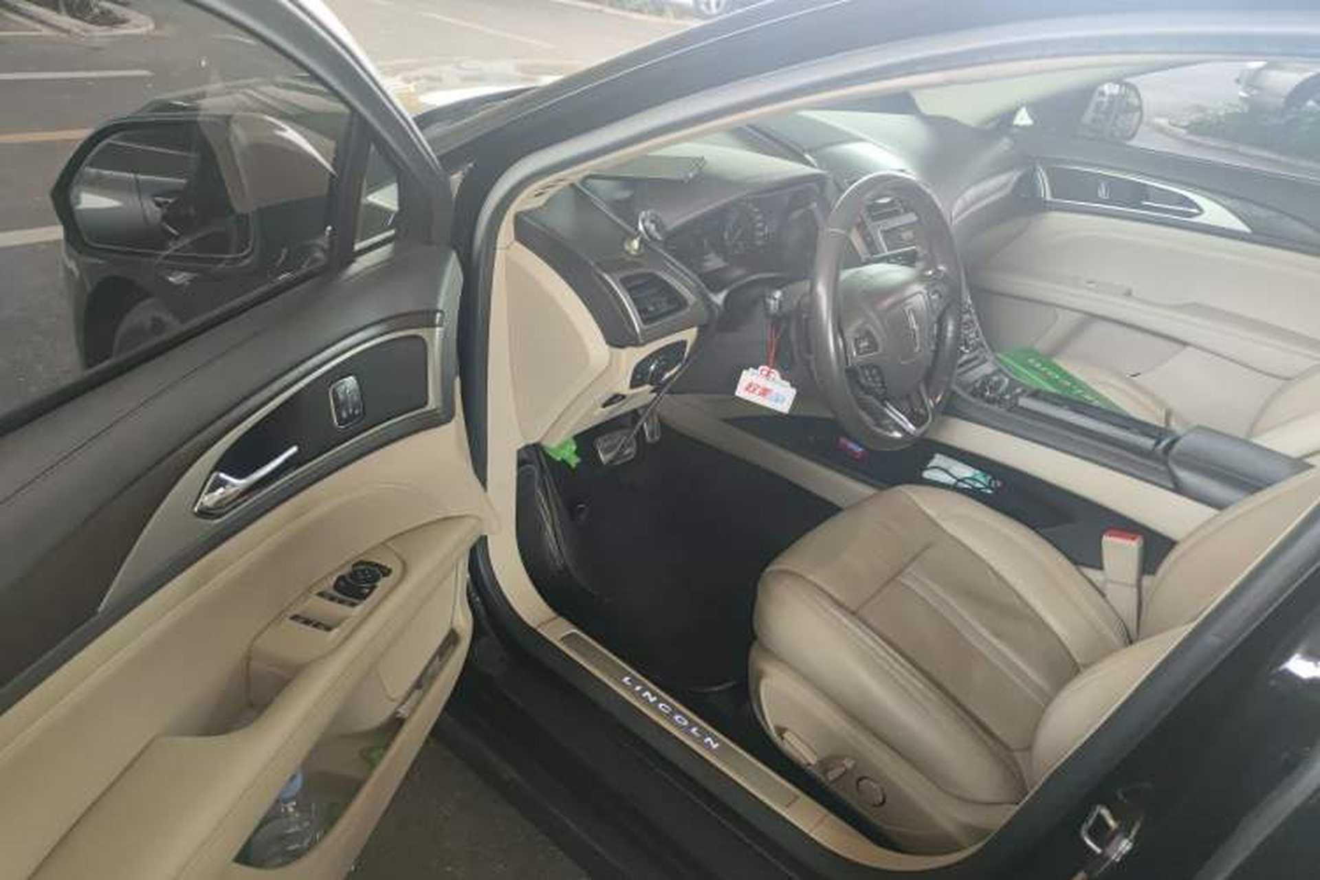 Used Lincoln MKZ 2017 2.0T Luxury Edition Driver Seat