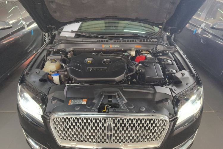 Used Lincoln MKZ 2017 2.0T Luxury Edition Engine Bay
