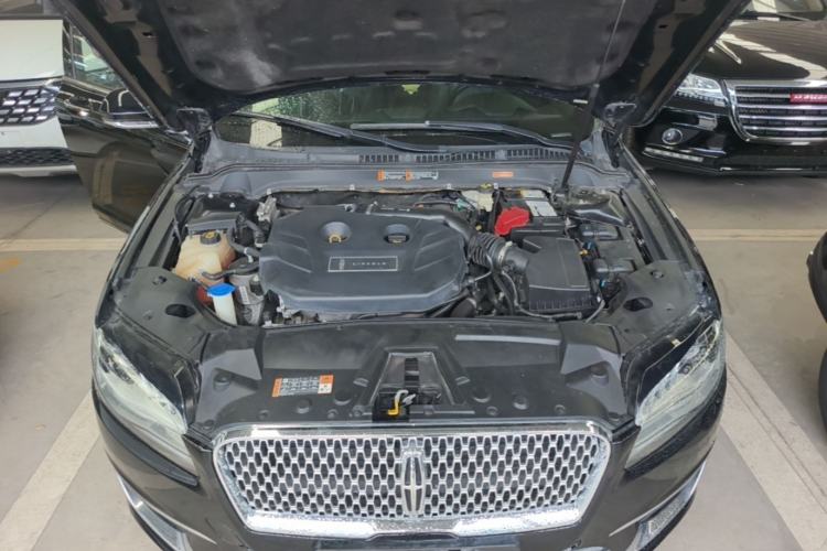 Used Lincoln MKZ 2017 2.0T Luxury Edition Engine Bay