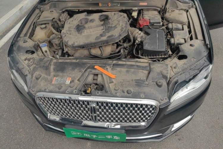 Used Lincoln MKZ 2017 2.0T Luxury Edition Engine Bay