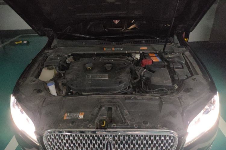 Used Lincoln MKZ 2017 2.0T Luxury Edition Engine Bay
