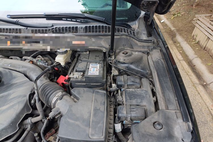 Used Lincoln MKZ 2017 2.0T Luxury Edition Engine Bay Left