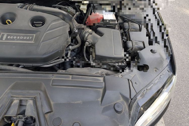 Used Lincoln MKZ 2017 2.0T Luxury Edition Engine Bay Left
