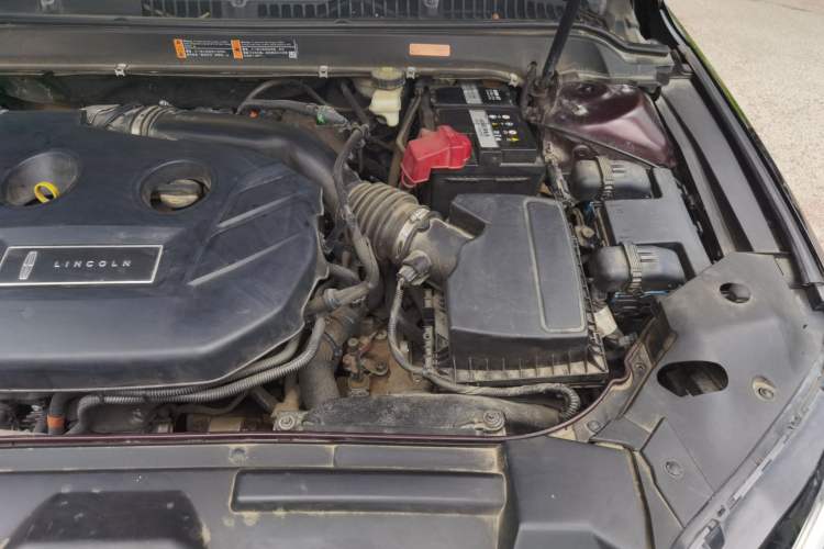 Used Lincoln MKZ 2017 2.0T Luxury Edition Engine Bay Left