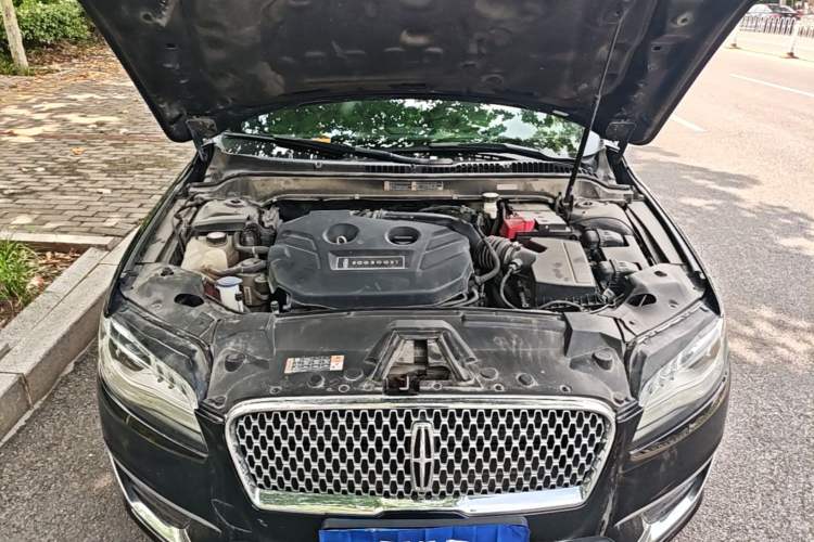Used Lincoln MKZ 2017 2.0T Luxury Edition Engine Bay
