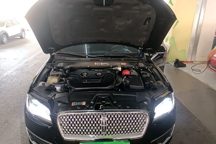 Used Lincoln MKZ 2017 2.0T Luxury Edition Engine Bay