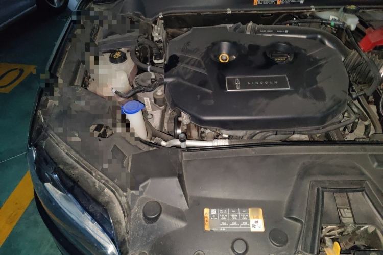Used Lincoln MKZ 2017 2.0T Luxury Edition Engine Bay Right