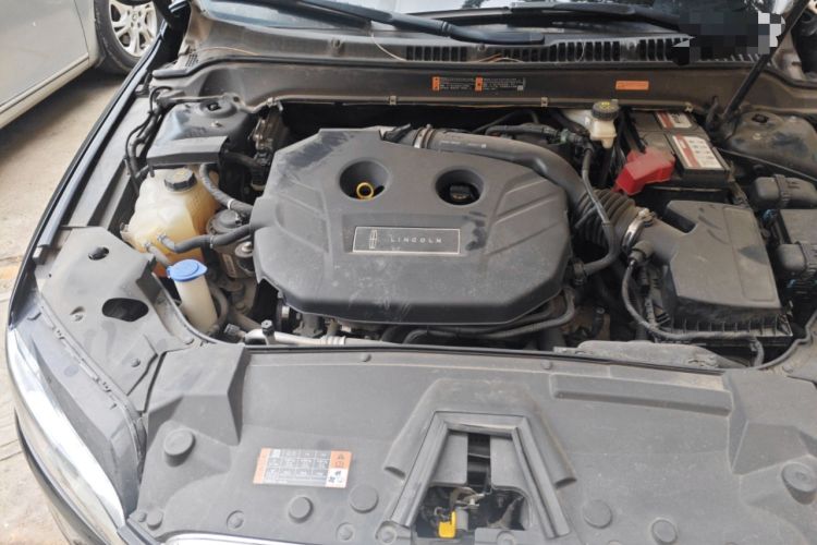 Used Lincoln MKZ 2017 2.0T Luxury Edition Engine Bay Right