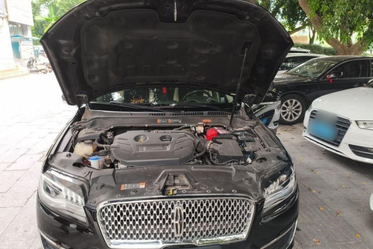 Used Lincoln MKZ 2017 2.0T Luxury Edition Engine Bay