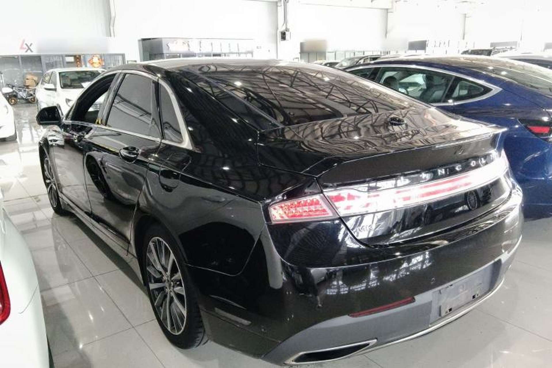 Used Lincoln MKZ 2017 2.0T Luxury Edition Exterior 2