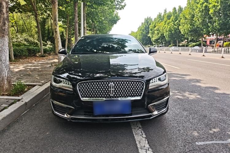 Used Lincoln MKZ 2017 2.0T Luxury Edition Front