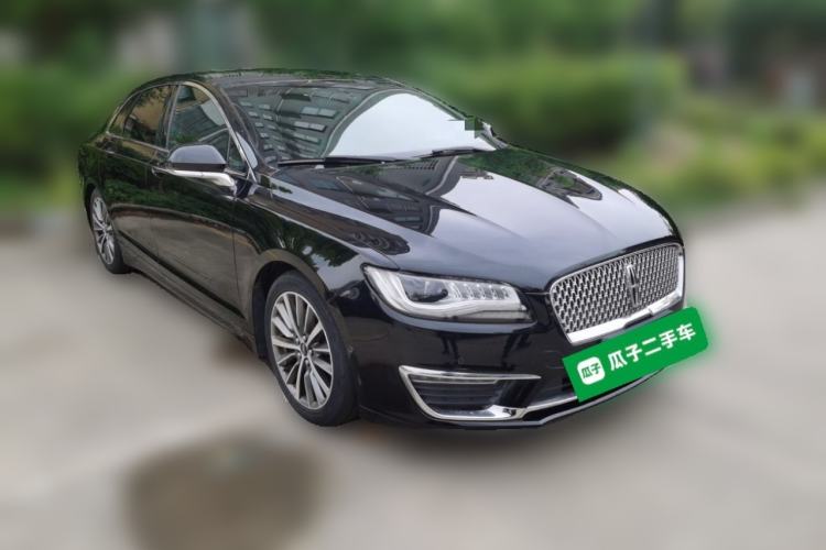 Used Lincoln MKZ 2017 2.0T Luxury Edition Front Right 45 Deg