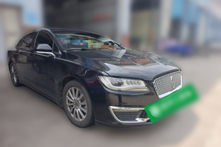 Used Lincoln MKZ 2017 2.0T Luxury Edition Front Right 45 Deg