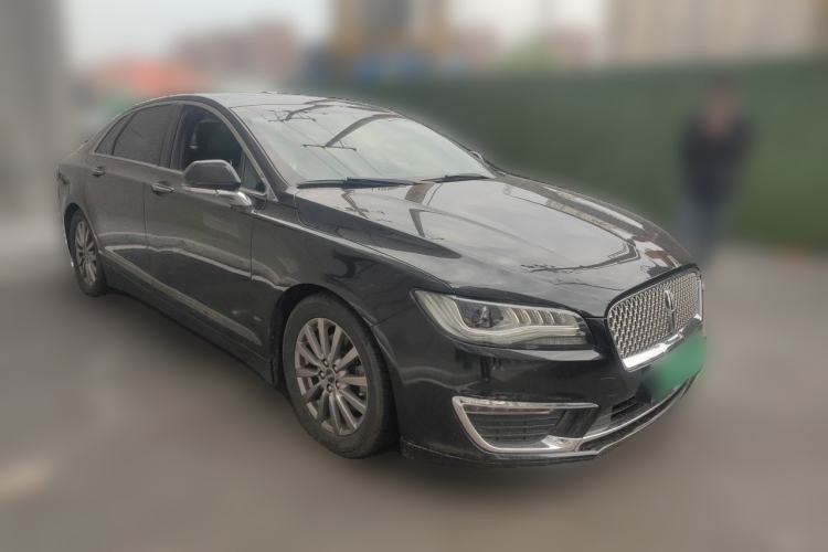 Used Lincoln MKZ 2017 2.0T Luxury Edition Front Right 45 Deg