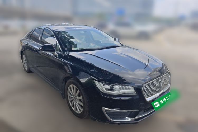 Used Lincoln MKZ 2017 2.0T Luxury Edition Front Right 45 Deg