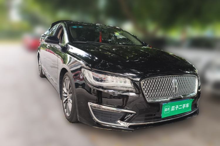 Used Lincoln MKZ 2017 2.0T Luxury Edition Front Right 45 Deg