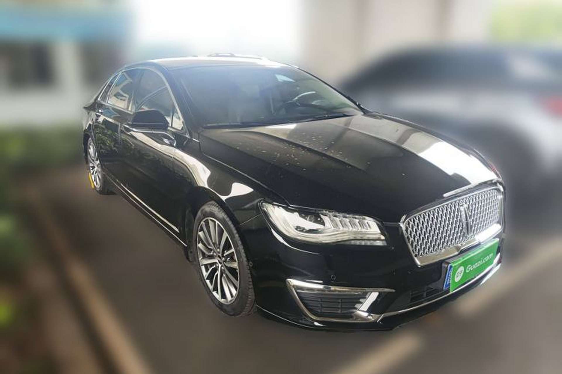 Used Lincoln MKZ 2017 2.0T Luxury Edition Front Right 45 Deg