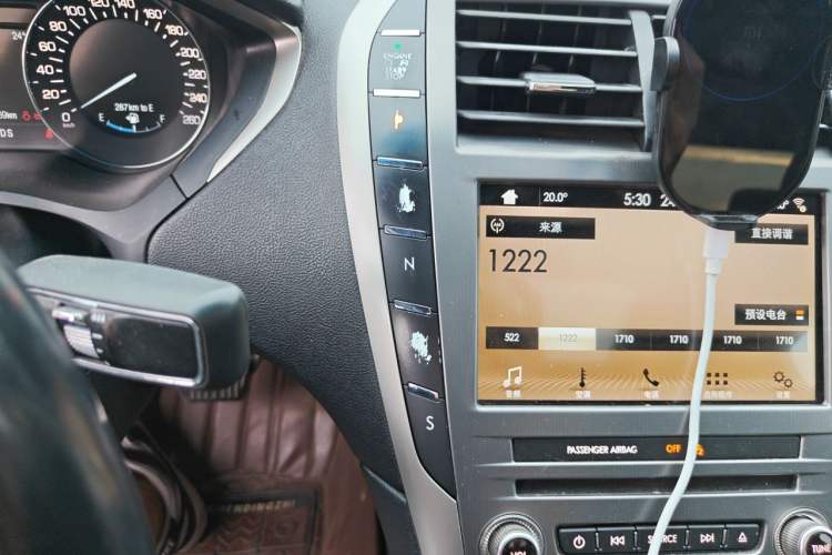 Used Lincoln MKZ 2017 2.0T Luxury Edition Gear Lever